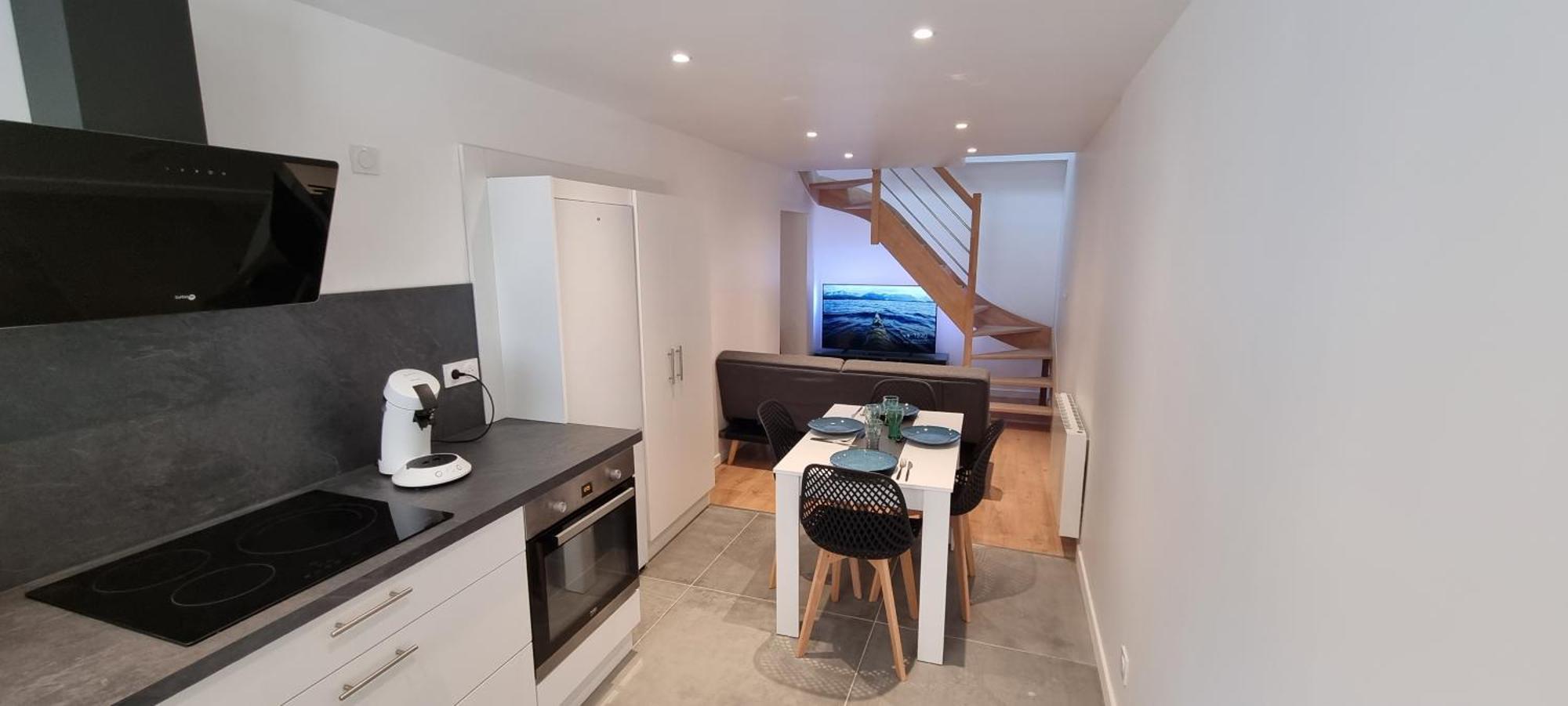 L'appart Saint Oblas+parking Gratuit Apartment *