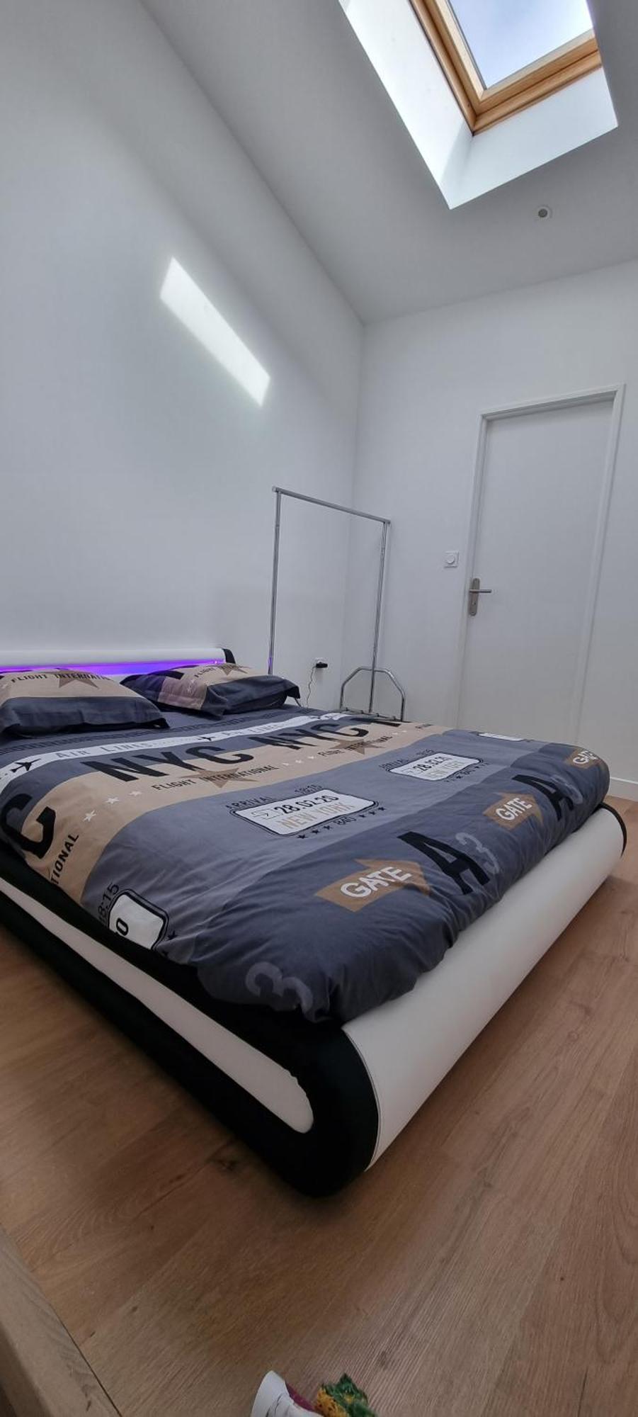 L'appart Saint Oblas+parking Gratuit Apartment